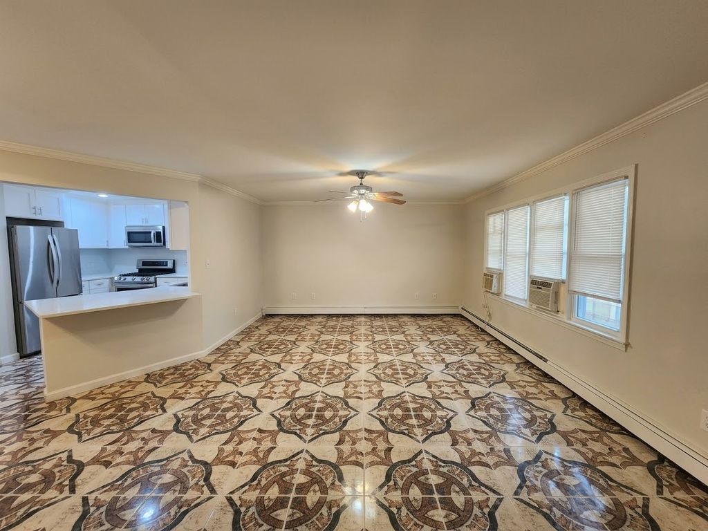 1107 E ALGONQUIN Road 16, Arlington Heights, IL 60005 — photo 3