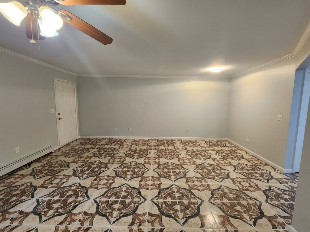 1107 E ALGONQUIN Road 16, Arlington Heights, IL 60005 — photo 4