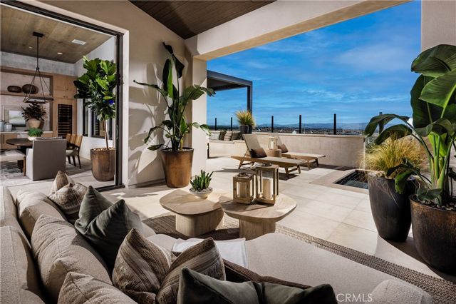 516 SAHARA, Irvine, CA 92602
