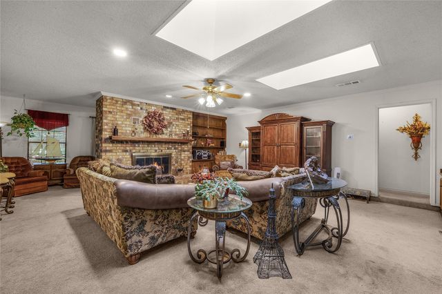 1455 Warrington Court, Fort Worth, TX 76112
