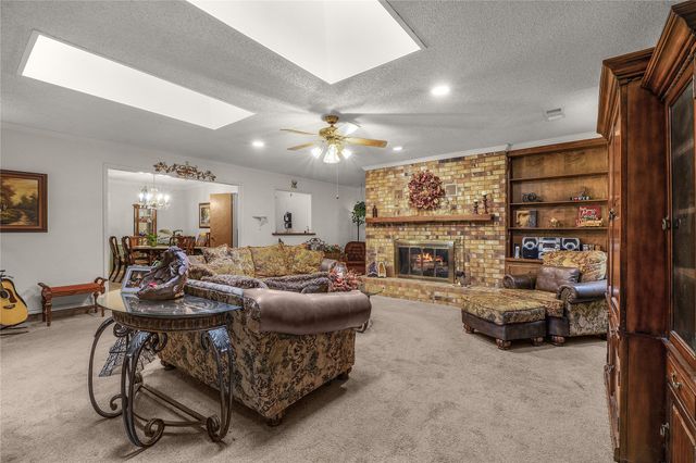 1455 Warrington Court, Fort Worth, TX 76112