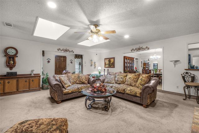 1455 Warrington Court, Fort Worth, TX 76112