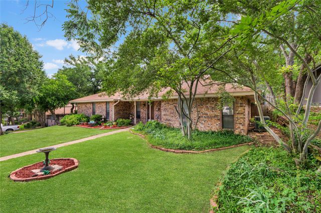 1455 Warrington Court, Fort Worth, TX 76112