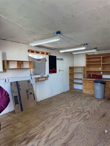 698 E Goeth Street, Lueders, TX 79533