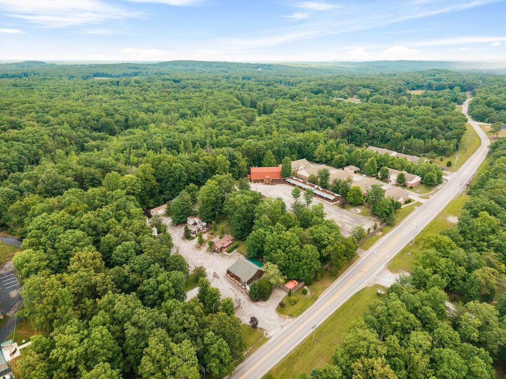 11845 US 41, Monteagle, TN 37356