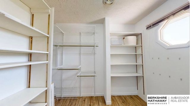 6469 Country Club Drive, Columbus, NE 68601