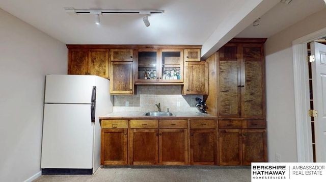 6469 Country Club Drive, Columbus, NE 68601