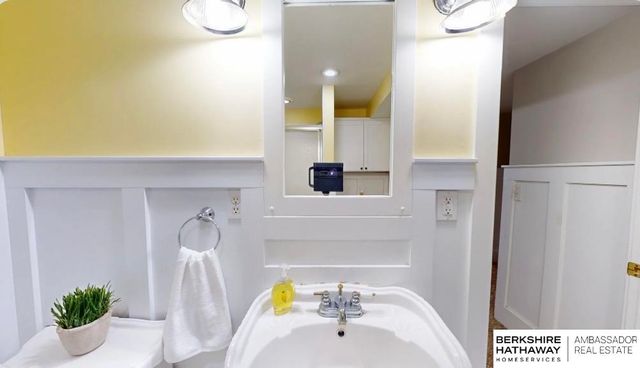 6469 Country Club Drive, Columbus, NE 68601