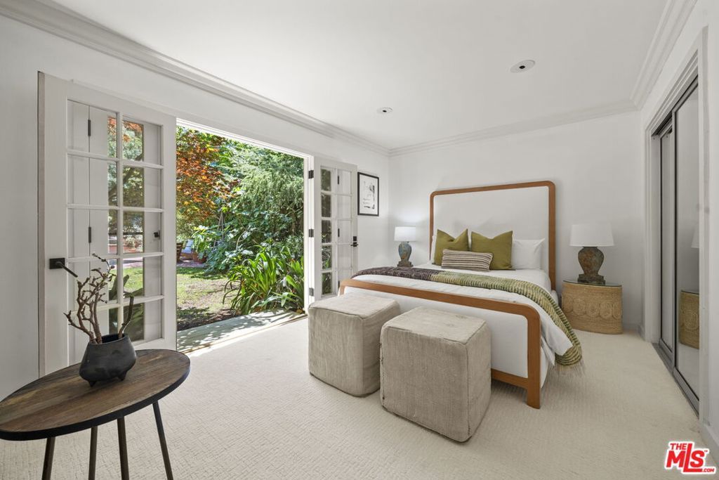Image 20 of property listing at 3 Latimer Road, Santa Monica, CA 90402