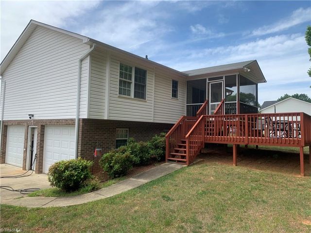 8271 Creedmoor Drive, Rural Hall, NC 27045