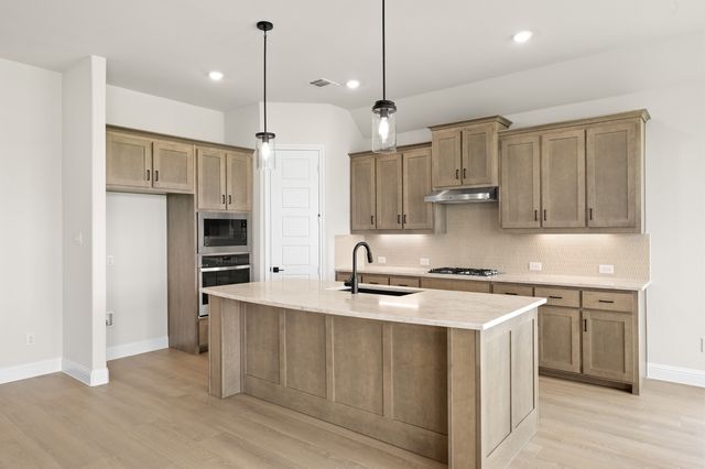 237 Pine Leaf Trail, Waxahachie, TX 75165