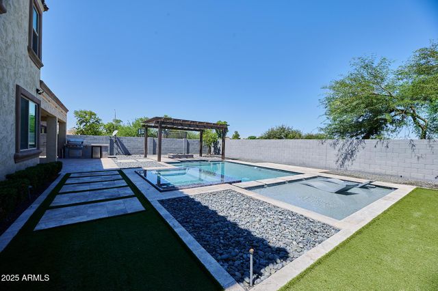 116 E Lynx Place, Chandler, AZ 85249