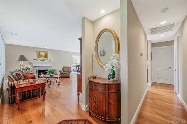 15 Evergreen Lane, East Patchogue, NY 11772
