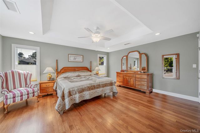 15 Evergreen Lane, East Patchogue, NY 11772