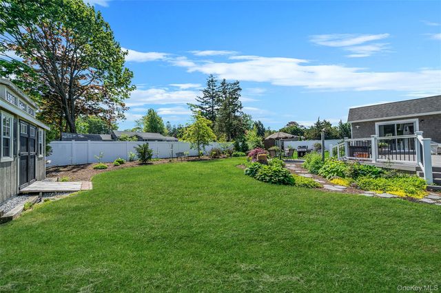 15 Evergreen Lane, East Patchogue, NY 11772