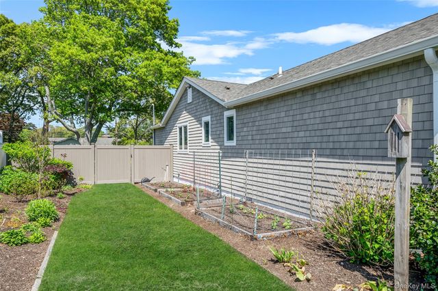 15 Evergreen Lane, East Patchogue, NY 11772