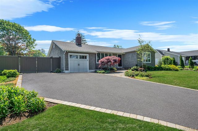 15 Evergreen Lane, East Patchogue, NY 11772