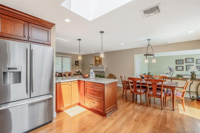 15 Evergreen Lane, East Patchogue, NY 11772