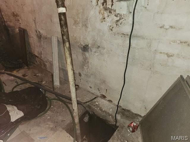 2710 Madison Avenue, Granite City, IL 62040