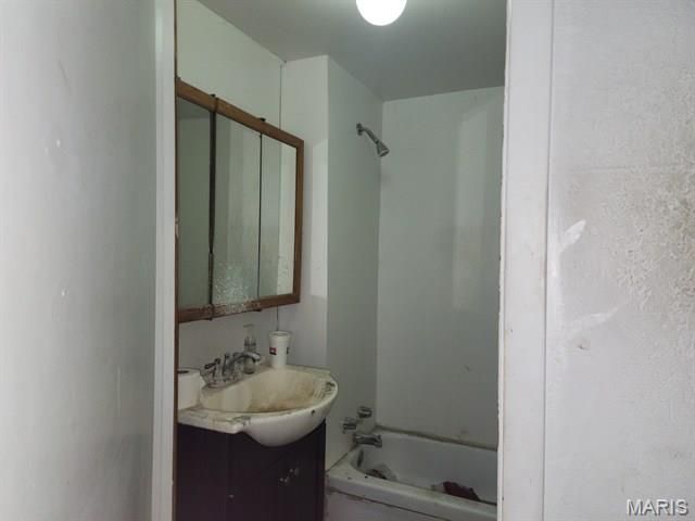 2710 Madison Avenue, Granite City, IL 62040