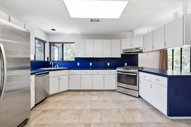 2480 Holly Ridge Cove, Benton, AR 72019