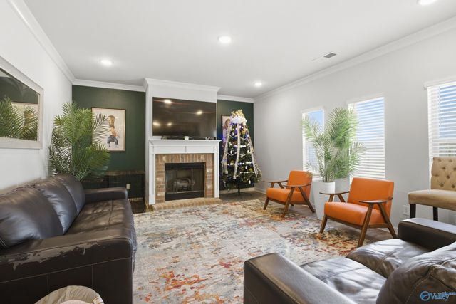 6018 Taramore Lane NW, Huntsville, AL 35806