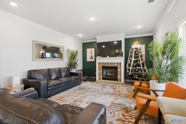 6018 Taramore Lane NW, Huntsville, AL 35806