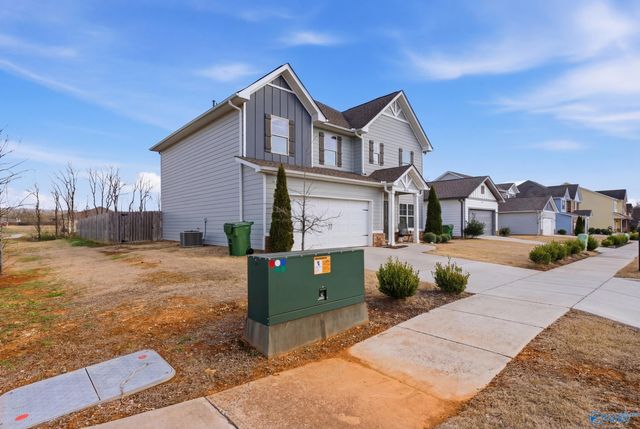 6018 Taramore Lane NW, Huntsville, AL 35806