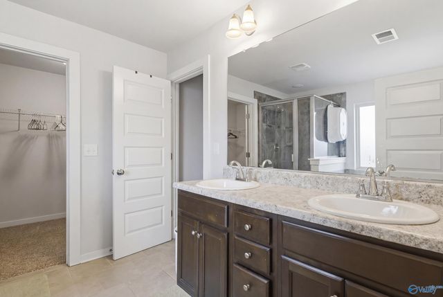 6018 Taramore Lane NW, Huntsville, AL 35806