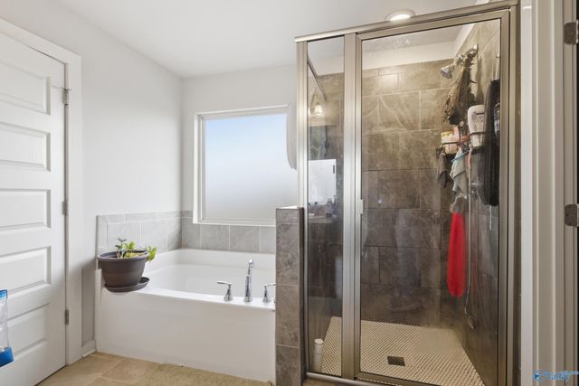 6018 Taramore Lane NW, Huntsville, AL 35806