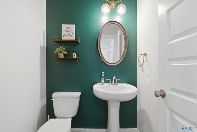 6018 Taramore Lane NW, Huntsville, AL 35806