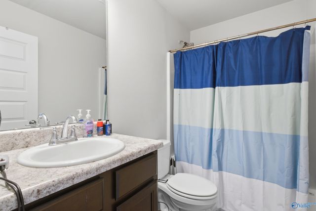 6018 Taramore Lane NW, Huntsville, AL 35806