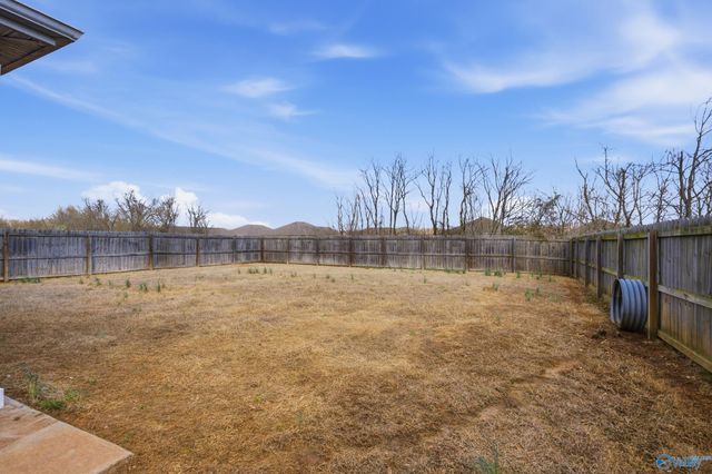 6018 Taramore Lane NW, Huntsville, AL 35806