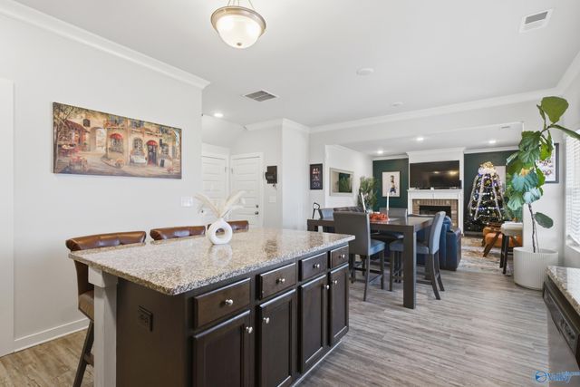 6018 Taramore Lane NW, Huntsville, AL 35806