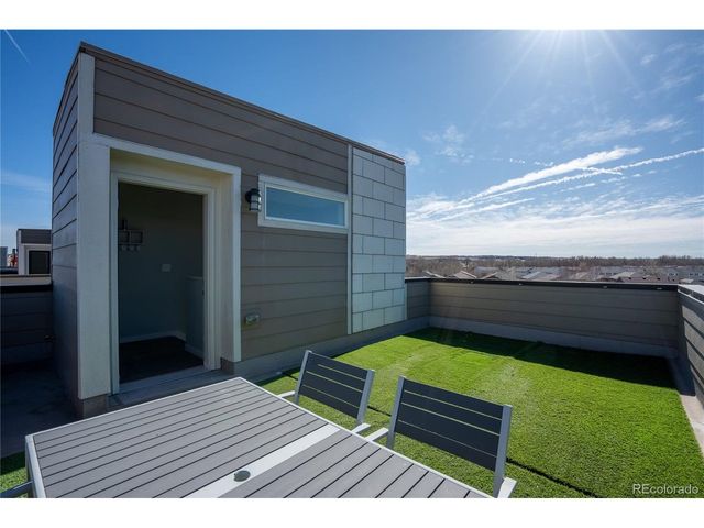15858 E Broncos Pl, Englewood, CO 80112
