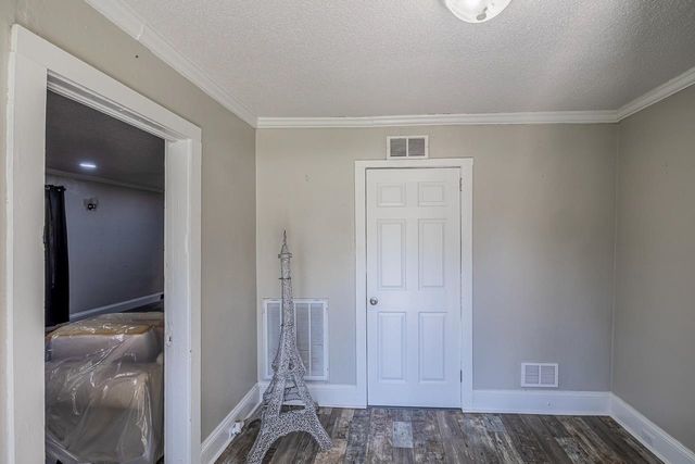 900 S Limestone Street, Gaffney, SC 29340