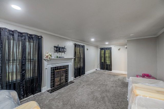 900 S Limestone Street, Gaffney, SC 29340