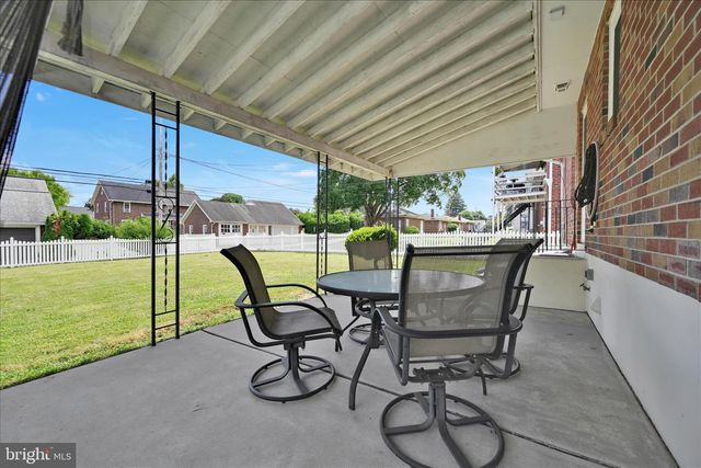 2516 CLEVELAND AV, West Lawn, PA 19609