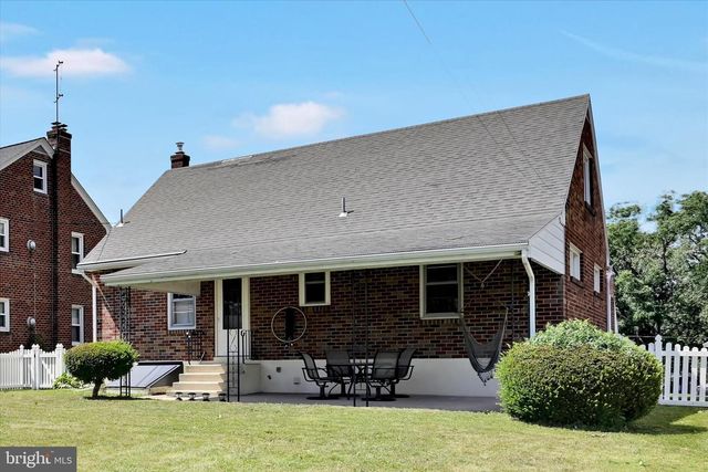 2516 CLEVELAND AV, West Lawn, PA 19609