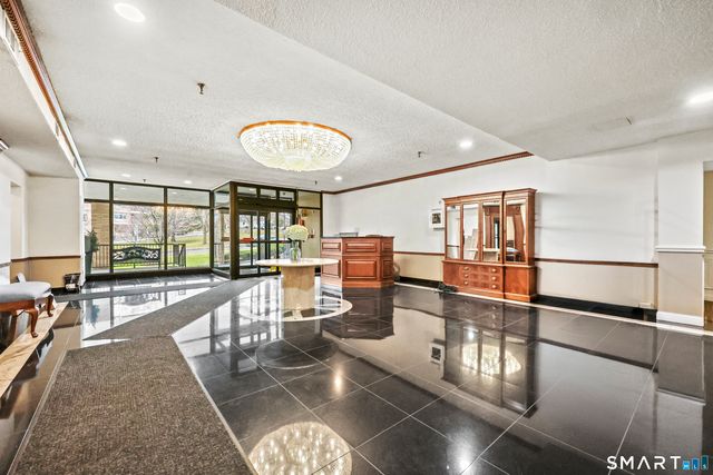 143 Hoyt Street APT 5K, Stamford, CT 06905