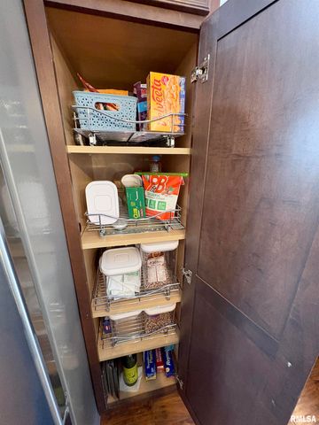 652 BITTERSWEET Avenue, Germantown Hills, IL 61548