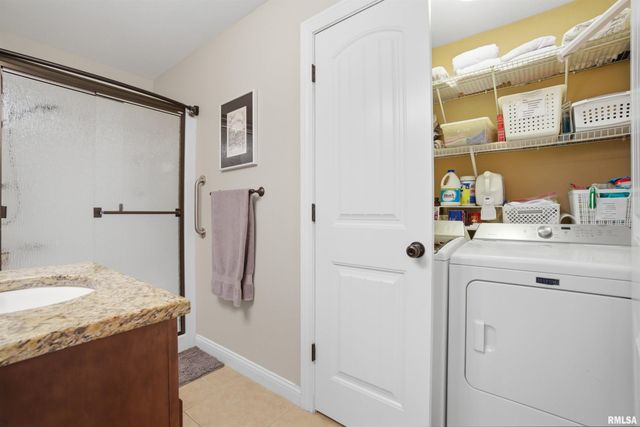 652 BITTERSWEET Avenue, Germantown Hills, IL 61548