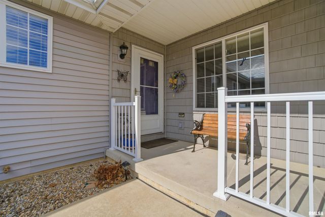 652 BITTERSWEET Avenue, Germantown Hills, IL 61548