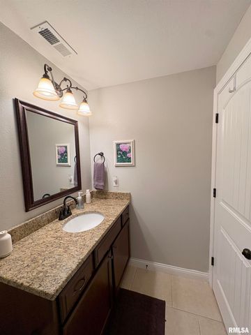 652 BITTERSWEET Avenue, Germantown Hills, IL 61548