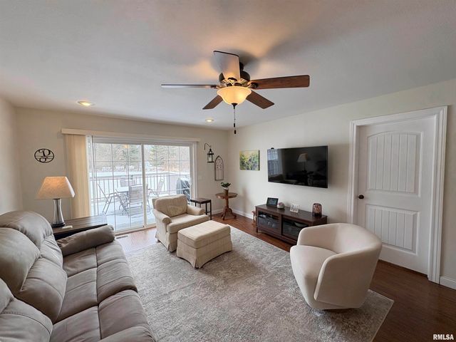 652 BITTERSWEET Avenue, Germantown Hills, IL 61548