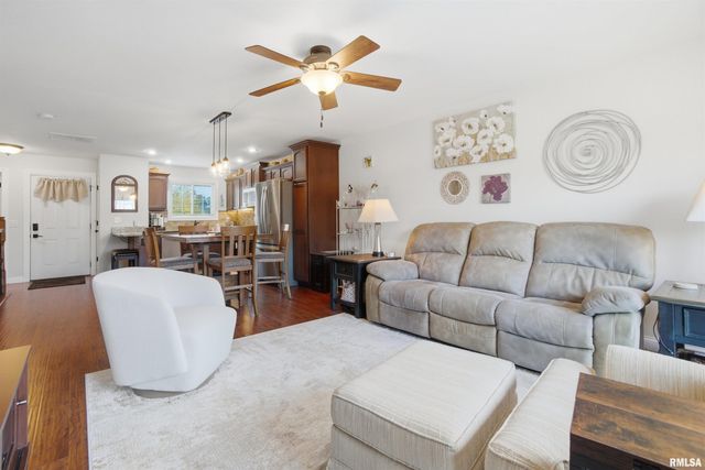 652 BITTERSWEET Avenue, Germantown Hills, IL 61548