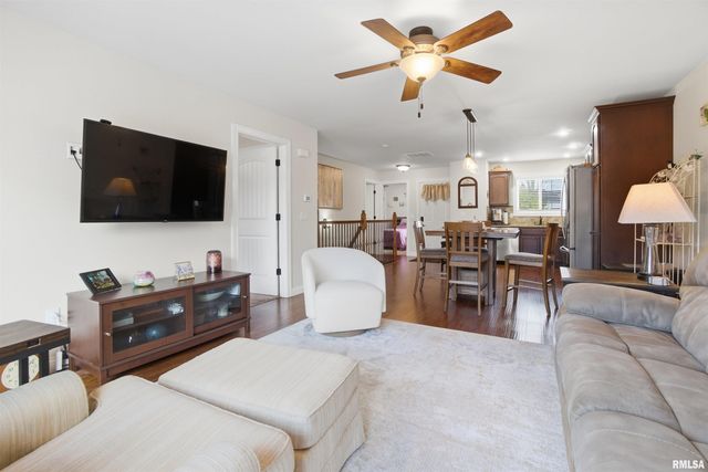 652 BITTERSWEET Avenue, Germantown Hills, IL 61548