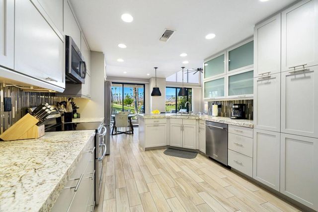 38417 Nasturtium Way, Palm Desert, CA 92211