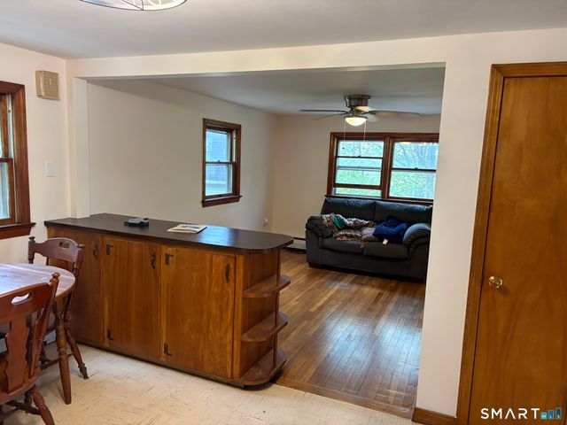 20 Whitaker Avenue, Norwich, CT 06360