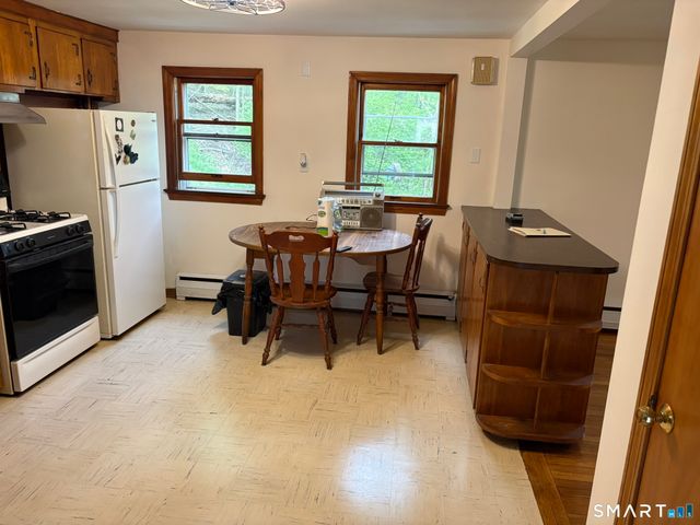 20 Whitaker Avenue, Norwich, CT 06360